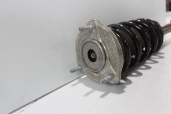 Mercedes Benz W205 C300 Front Shock Absorber Strut A2053209230, A2053207468