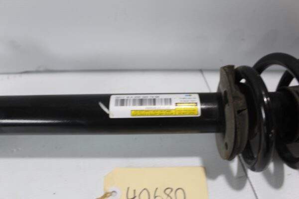 Mercedes Benz W205 C300 Front Shock Absorber Strut A2053209230, A2053207468