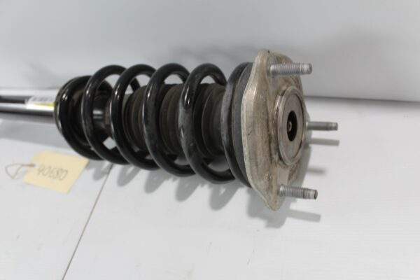 Mercedes Benz W205 C300 Front Shock Absorber Strut A2053209230, A2053207468