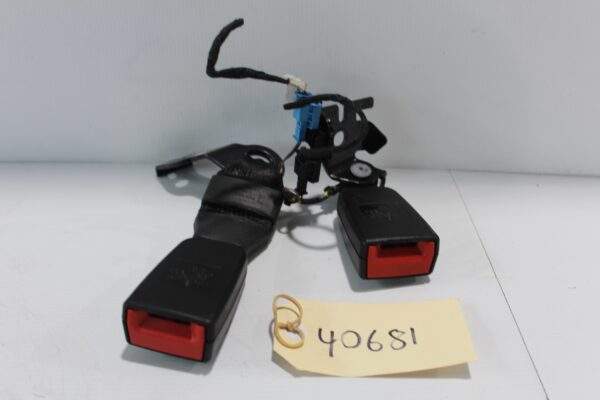 Mercedes Benz W205 C Class Rear Right And Centre Seat Belt Buckle A2058600469