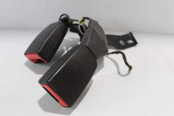 Mercedes Benz W205 C Class Rear Right And Centre Seat Belt Buckle A2058600469