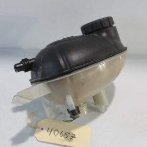 Mercedes Benz W205 C Class Coolant Radiator Overflow Expansion Tank A2055000049 - Image 2