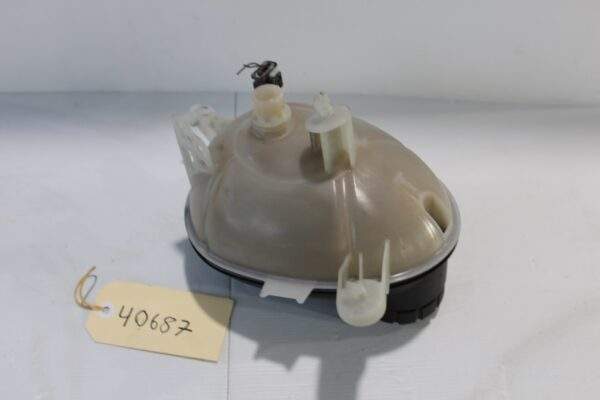 Mercedes Benz W205 C Class Coolant Radiator Overflow Expansion Tank A2055000049