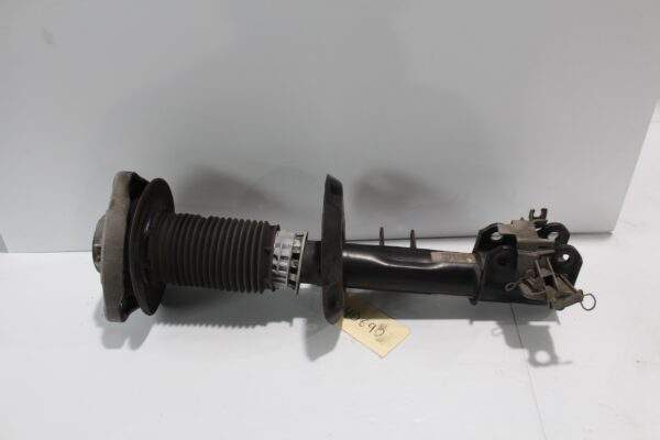 Mercedes Benz W176 W117 A45 CLA45 Front Right Shock Absorber Strut A1763205038