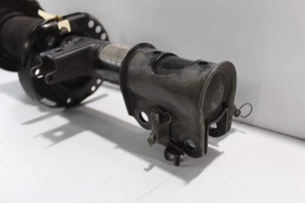 Mercedes Benz W176 W117 A45 CLA45 Front Right Shock Absorber Strut A1763205038