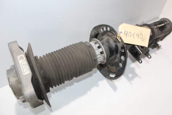 Mercedes Benz W176 W117 A45 CLA45 Front Right Shock Absorber Strut A1763205038