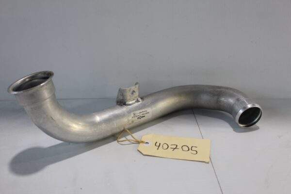 Mercedes Benz W205 C43 AMG Intercooler Pipe Hose RIGHT A2760900837