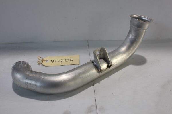 Mercedes Benz W205 C43 AMG Intercooler Pipe Hose RIGHT A2760900837