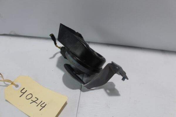 Mercedes Benz W205 C Class Low Tone 420Hz Horn A2055420820, A2055420420
