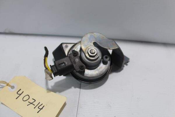 Mercedes Benz W205 C Class Low Tone 420Hz Horn A2055420820, A2055420420
