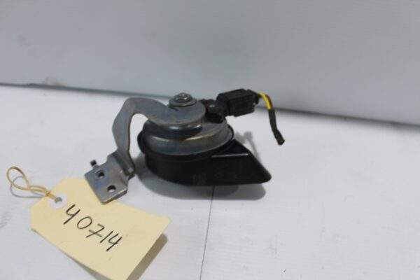 Mercedes Benz W205 C Class Low Tone 420Hz Horn A2055420820, A2055420420