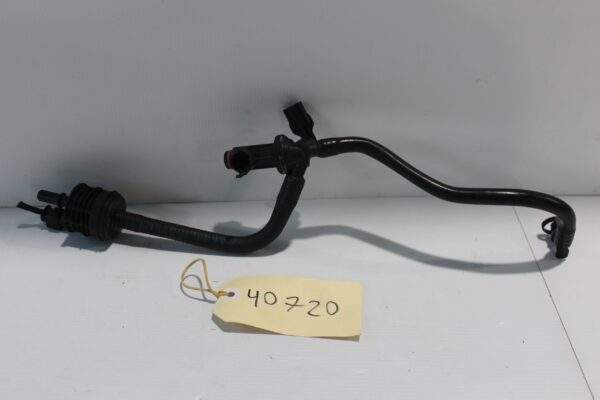 Mercedes Benz W205 C43 AMG Fuel Breather Purge Assembly A2760102000, A2054700593