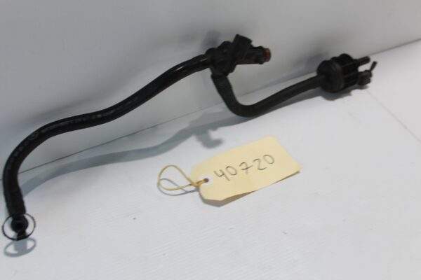 Mercedes Benz W205 C43 AMG Fuel Breather Purge Assembly A2760102000, A2054700593