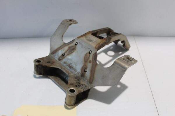 Mercedes Benz W176 W117 A45 CLA45 M133 Turbocharger Support Bracket A1330900541