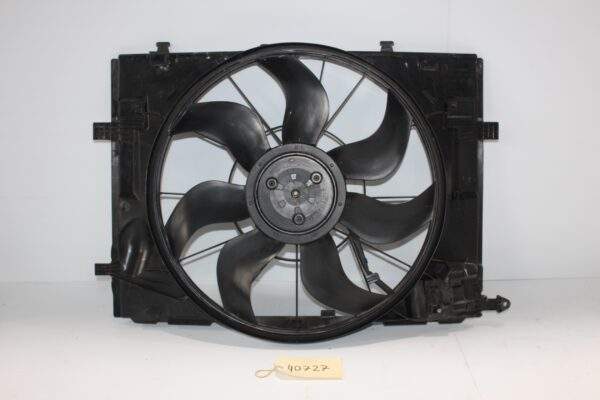 Mercedes Benz W205 C Class Radiator Fan With Shroud A0999062100