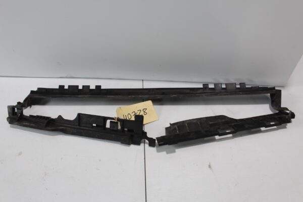 Mercedes Benz W205 C Class Upper Radiator Air Ducting Trim A2055050030