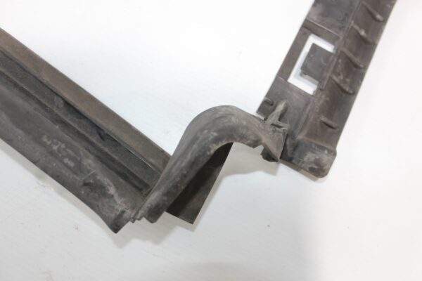 Mercedes Benz W205 C Class Upper Radiator Air Ducting Trim A2055050030