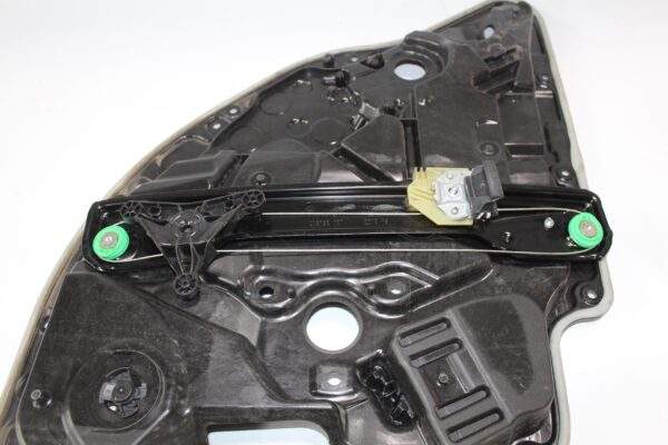 Mercedes Benz W205 C Class Rear Right Window Regulator Mechanism A2057300279