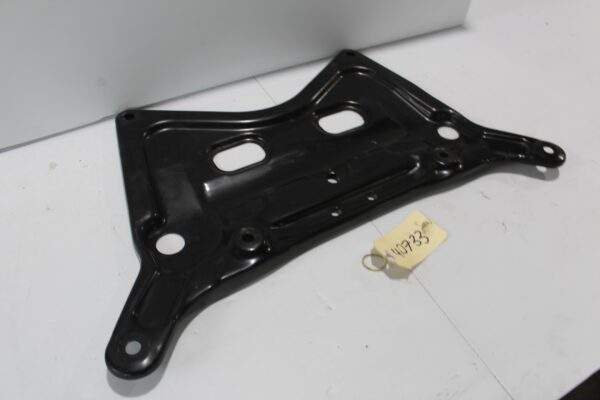 Mercedes Benz W204 W212 C63 E63 Lower Support Brace A2126280311