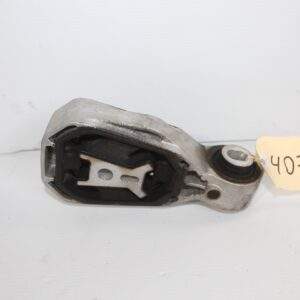 Mercedes Benz W177 A Class Upper Rear Engine Mount A2472400400, A2472401000