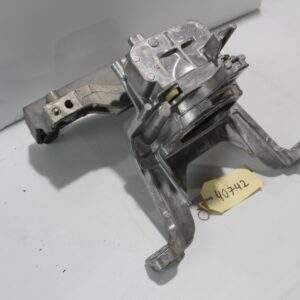 Mercedes Benz W177 A250 A35 Engine Support Mount A2472401600, A2472405700 - Image 2