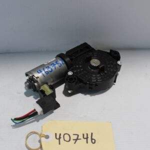 Mercedes Benz W176 A Class Roller Blind Motor A1769063700, A1769068700 - Image 2