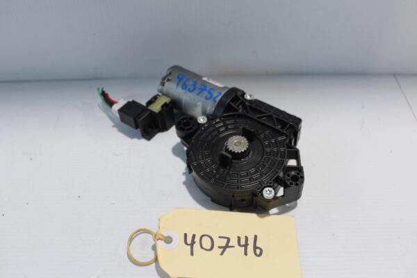 Mercedes Benz W176 A Class Roller Blind Motor A1769063700, A1769068700