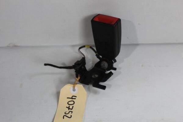 Mercedes Benz W205 C Class Rear Left Seat Belt Buckle Clasp A2058600369