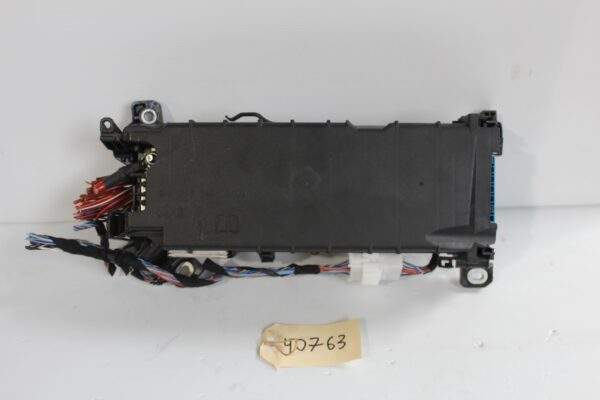 Mercedes Benz W176 W117 A CLA Class Front Fuse Relay Box A2465400140 A2469066600