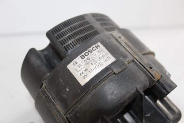 Mercedes Benz W204 C63 W212 E63 Air Pump A0001405985, A0001407185