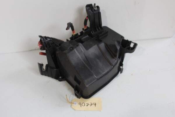 Mercedes Benz W177 A Class Engine Bay Battery Power Fuse Box A1775404307
