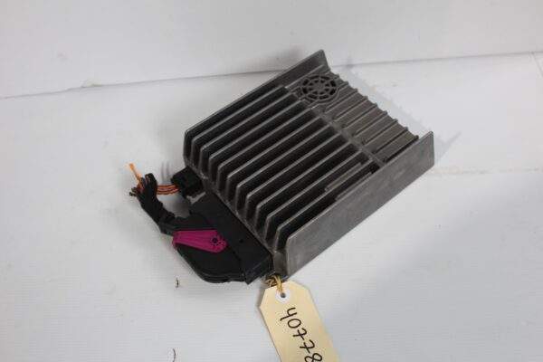 Mercedes Benz W212 E63 AMG Sound Amplifier Harmon Kardon A2129006226