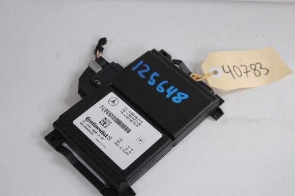 Mercedes Benz W212 E63 Distronic ACC Radar Control Unit A0009007707