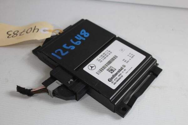 Mercedes Benz W212 E63 Distronic ACC Radar Control Unit A0009007707