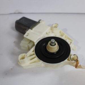 Mercedes Benz W212 E Class Drivers Window Regulator Motor A2129066702 - Image 8