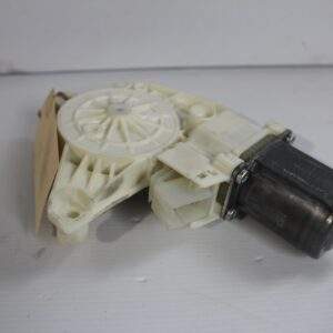 Mercedes Benz W212 E Class Drivers Window Regulator Motor A2129066702 - Image 5