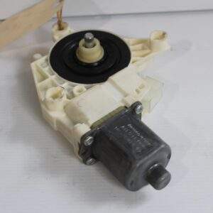 Mercedes Benz W204 W212 C E Class Rear Window Regulator Motor A2048200642 - Image 7