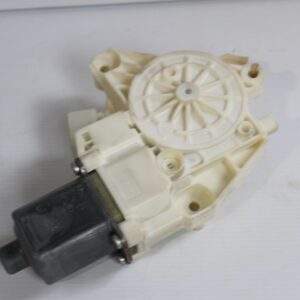 Mercedes Benz W204 W212 C E Class Rear Window Regulator Motor A2048200642 - Image 6