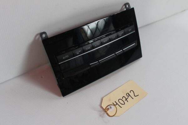 Mercedes Benz W212 E63 AC Climate Control Unit A2129006827