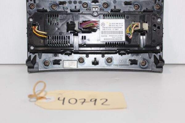 Mercedes Benz W212 E63 AC Climate Control Unit A2129006827