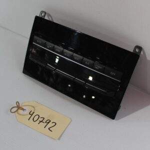Mercedes Benz W212 E63 AC Climate Control Unit A2129006827 - Image 11