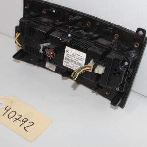 Mercedes Benz W212 E63 AC Climate Control Unit A2129006827 - Image 5