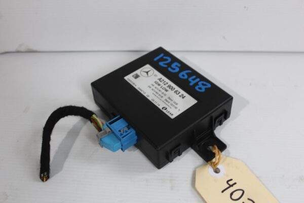 Mercedes Benz W212 E63 AMG Chassis Gateway Control Unit Module A2129006324