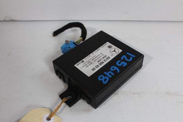 Mercedes Benz W212 E63 AMG Chassis Gateway Control Unit Module A2129006324