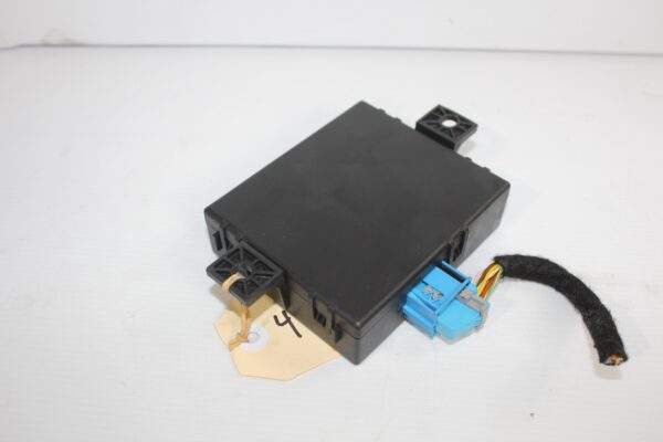 Mercedes Benz W212 E63 AMG Chassis Gateway Control Unit Module A2129006324