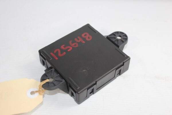 Mercedes Benz W212 E Class Door Control Module A2129008327