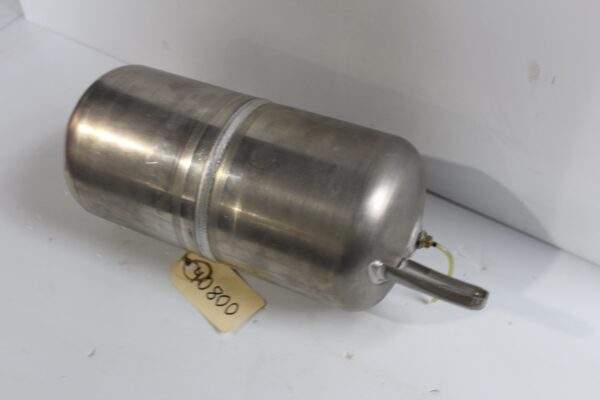 Mercedes Benz W212 E Class Air Suspension Pressure Reservoir Tank A2123200115