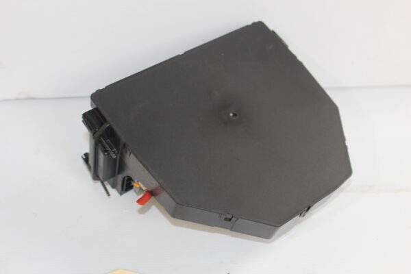 Mercedes Benz W212 E63 Front SAM Signal Acquisition Module Unit A2129004830