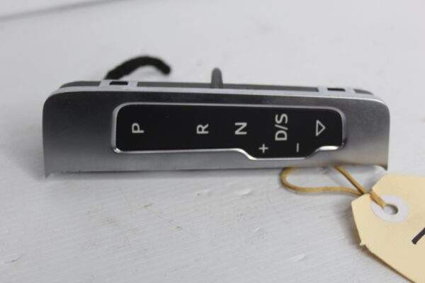 Audi 8V A3 S3 RS3 Gear Selector Display P R N D 8V2 713 463 A