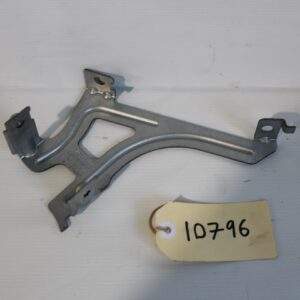 Audi 8V A3 S3 / Volkswagen Mk7 Golf Knee Airbag Bracket 5G0 880 506